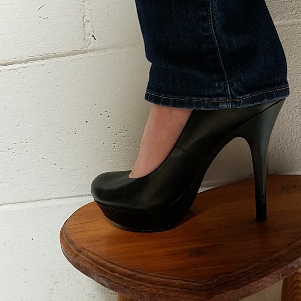 High heels - Picture 7 of 8